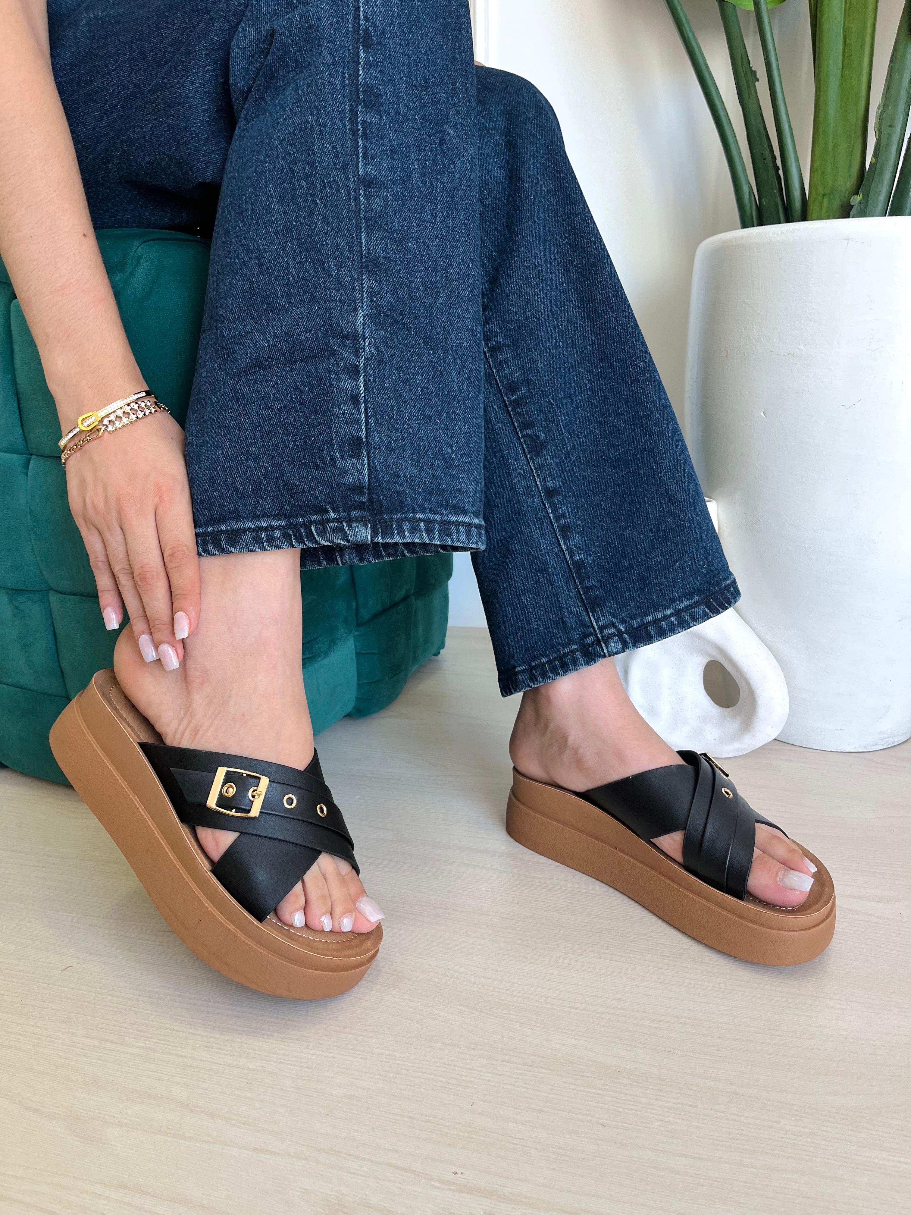 SANDALIAS DE PLATAFORMA